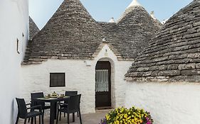 Trulli Family - Trulli&Cummerse